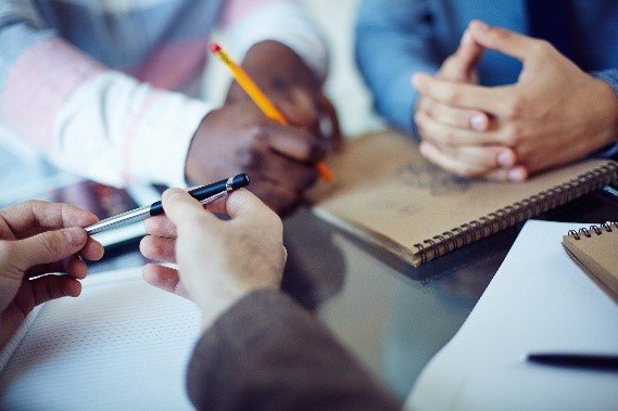 Wie sollte ein Fragebogen für Ihre Zufriedenheitsumfrage aussehen?